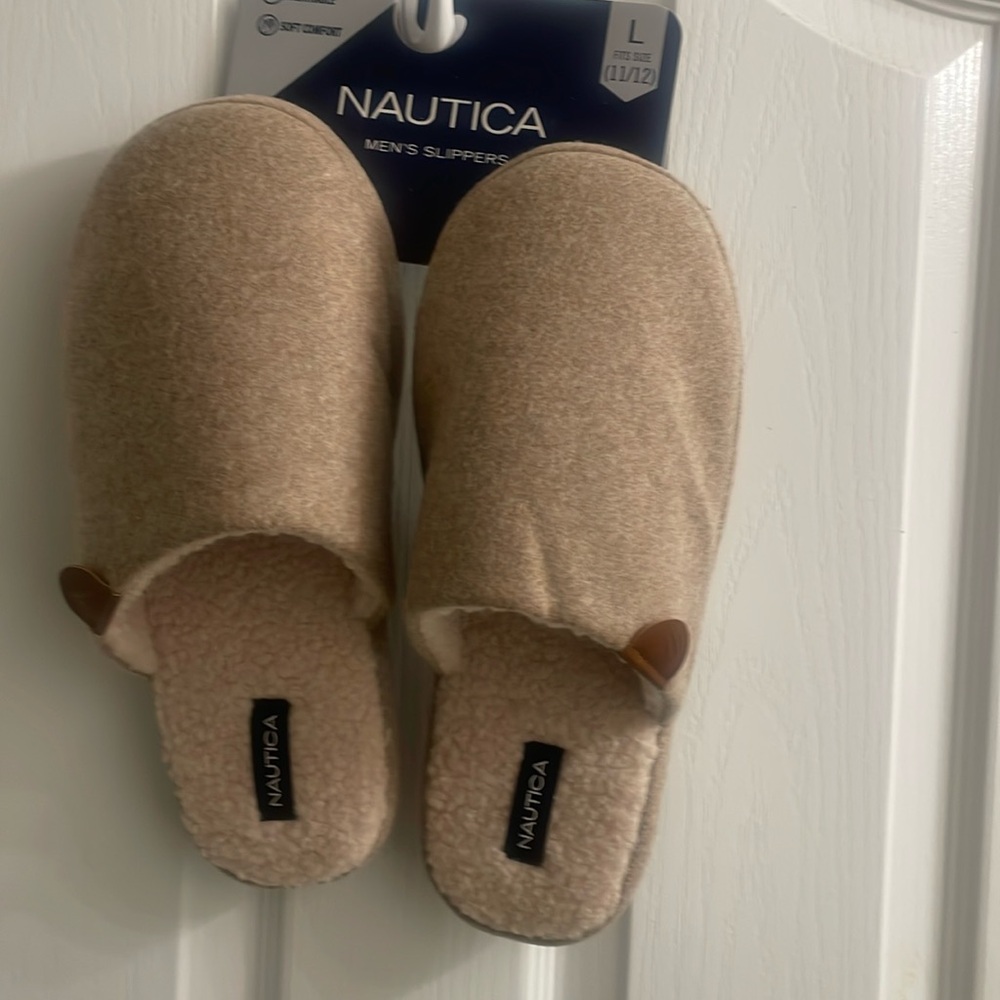 Men’s Lounge Slippers